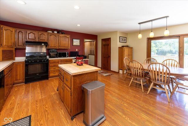 1195 N County Road 600 E, Avon, IN 46123