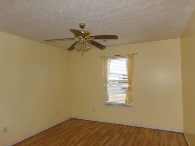 8455 RIVER BLUFF PL, Ball Ground, GA 30107