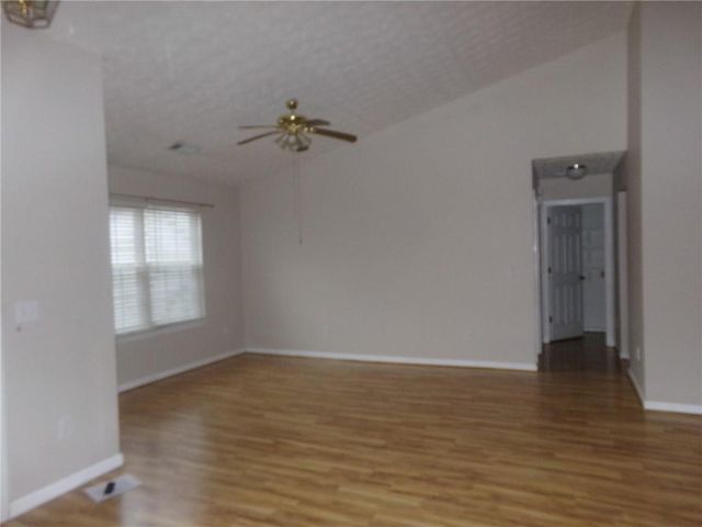 8455 RIVER BLUFF PL, Ball Ground, GA 30107