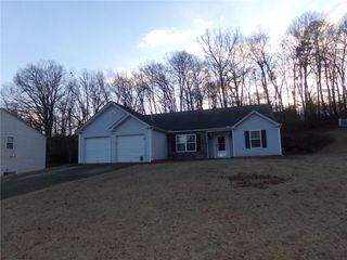 8455 RIVER BLUFF PL, Ball Ground, GA 30107