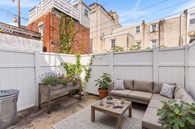 1005 S CLEVELAND ST, Philadelphia, PA 19146
