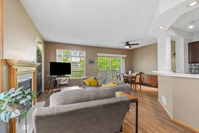 208 Christenson Way NE, Fridley, MN 55432