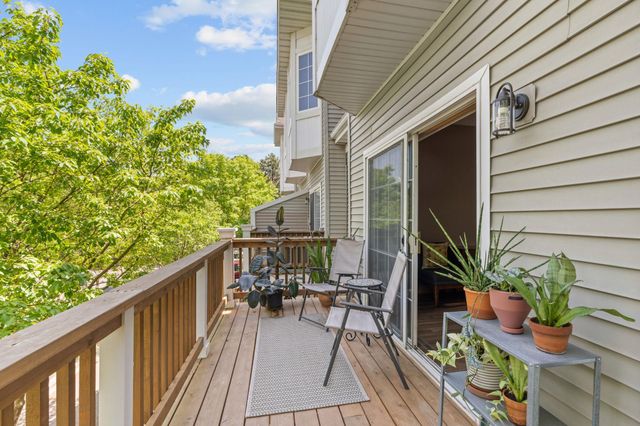 208 Christenson Way NE, Fridley, MN 55432