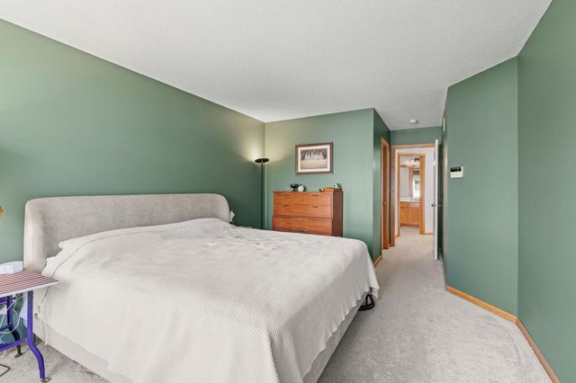 208 Christenson Way NE, Fridley, MN 55432