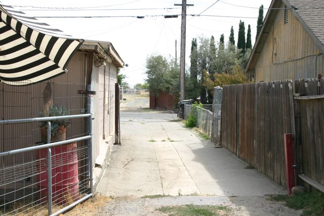 1913 C St, Rio Linda, CA 95673