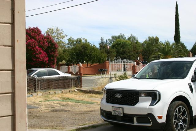 1913 C St, Rio Linda, CA 95673