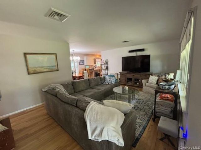 26 Canvasback Lane, East Quogue, NY 11942