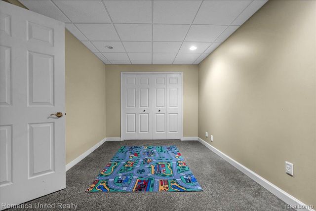 22858 Saint George Circle, South Lyon, MI 48178