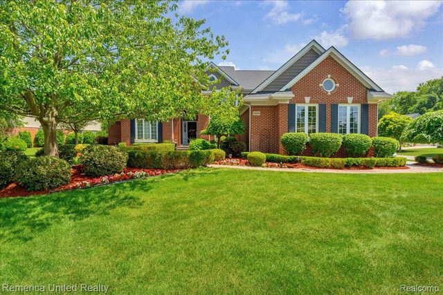 22858 Saint George Circle, South Lyon, MI 48178