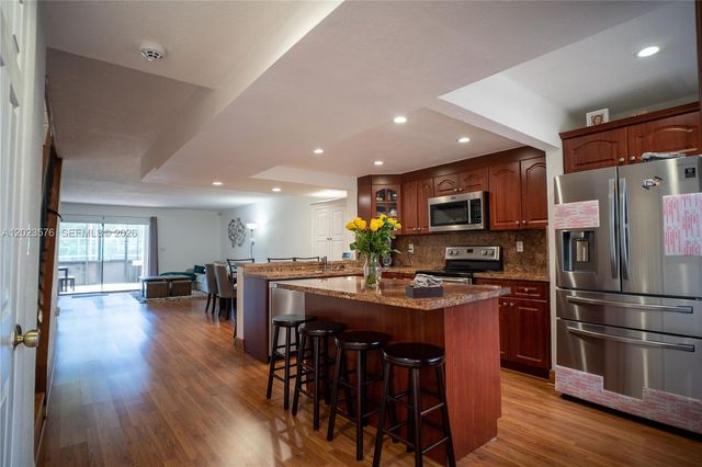 10052 NW 41st St 51-5, Doral, FL 33178