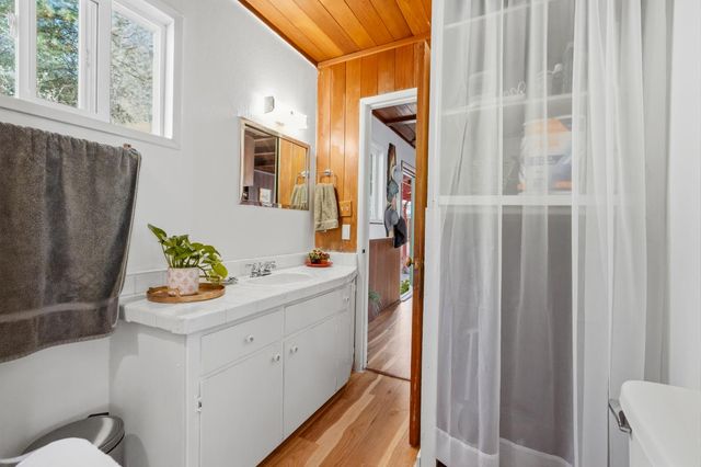10131 Potlicker Road, Grass Valley, CA 95949