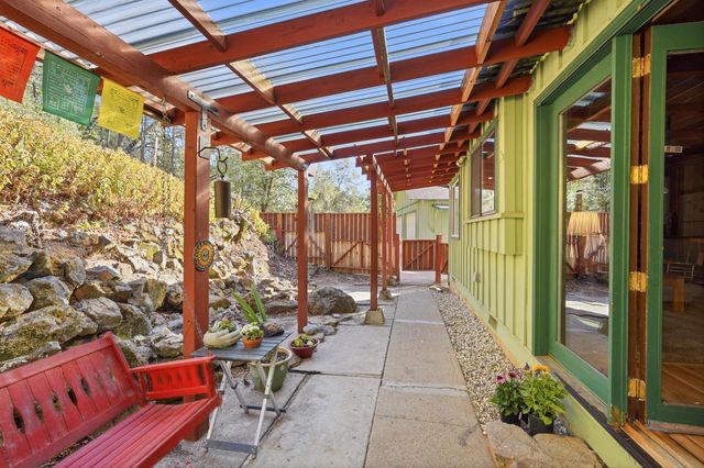 10131 Potlicker Road, Grass Valley, CA 95949
