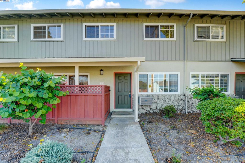 650 Fargo Ave 4, San Leandro, CA 94579