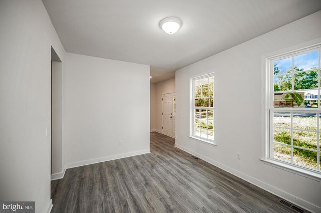 6078 HAMLIN CIR, King George, VA 22485