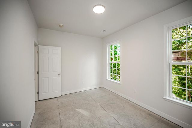 6078 HAMLIN CIR, King George, VA 22485