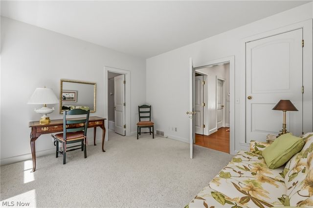 8830 Stone Ridge Drive SE, Warren, OH 44484