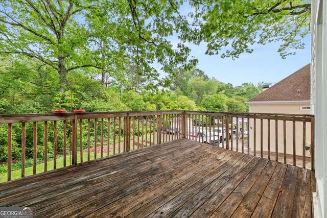 3270 Golfe Links Drive, Snellville, GA 30039