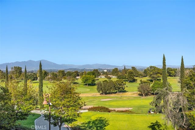 3253 San Amadeo P, Laguna Woods, CA 92637