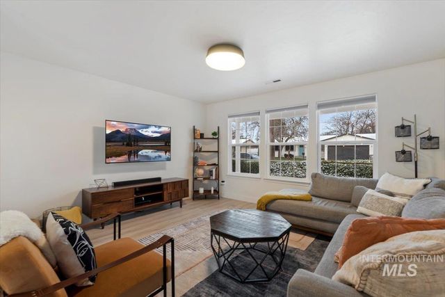 2624 S Virginia Ave, Boise, ID 83705