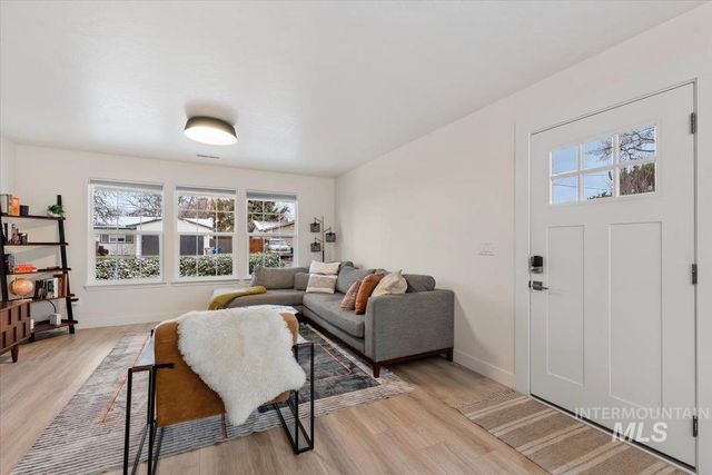 2624 S Virginia Ave, Boise, ID 83705