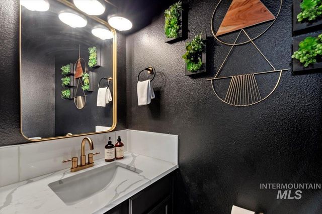 2624 S Virginia Ave, Boise, ID 83705