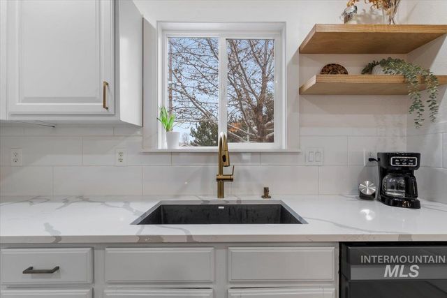 2624 S Virginia Ave, Boise, ID 83705