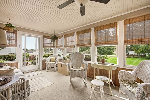 3501 F Avenue NW, Cedar Rapids, IA 52405