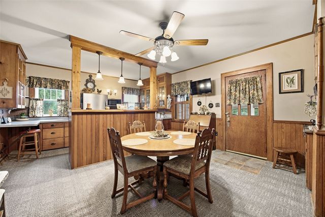 3501 F Avenue NW, Cedar Rapids, IA 52405