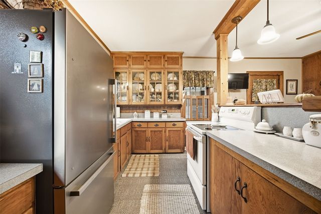 3501 F Avenue NW, Cedar Rapids, IA 52405