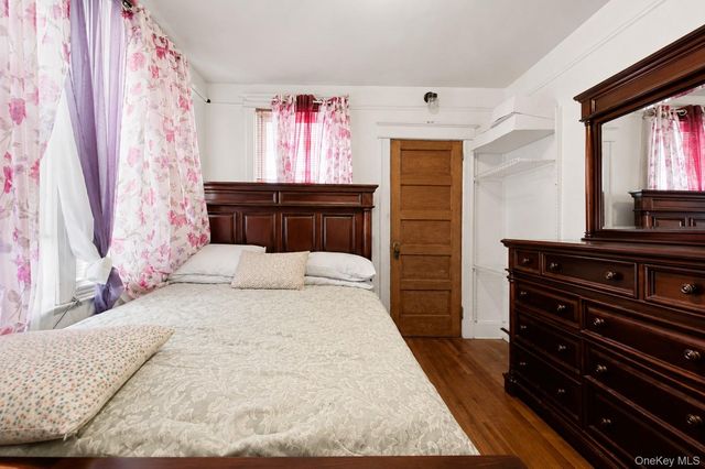 739 E 224th Street, Bronx, NY 10466