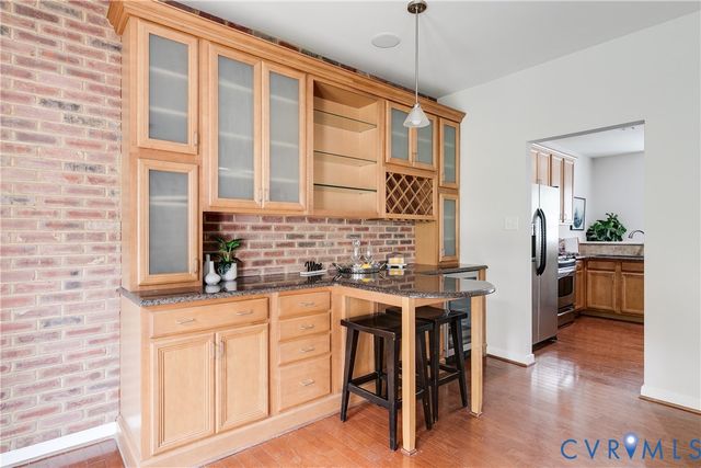8004 Creekside Village Dr, Mechanicsville, VA 23111