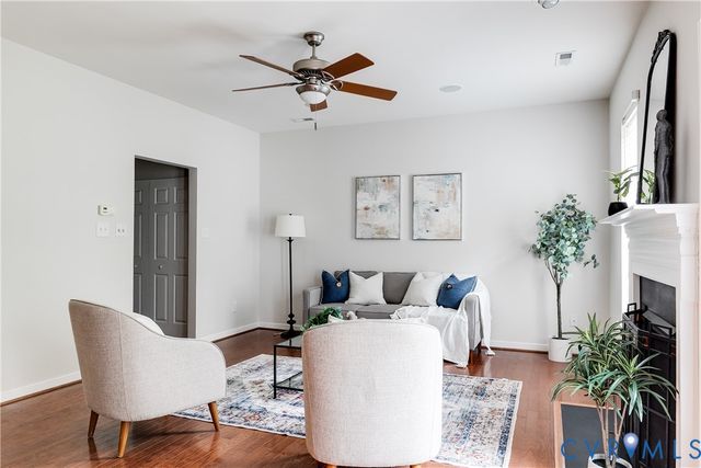 8004 Creekside Village Dr, Mechanicsville, VA 23111