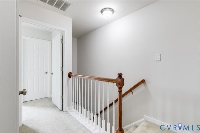 8004 Creekside Village Dr, Mechanicsville, VA 23111