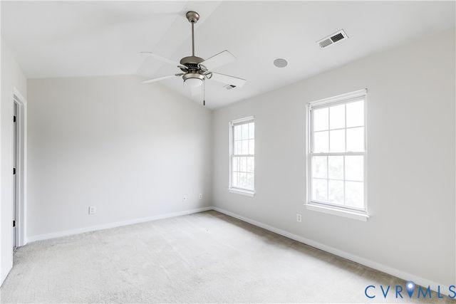 8004 Creekside Village Dr, Mechanicsville, VA 23111