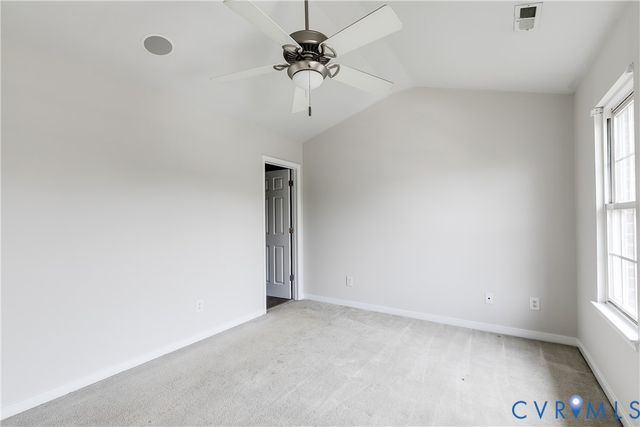 8004 Creekside Village Dr, Mechanicsville, VA 23111