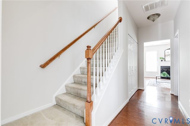 8004 Creekside Village Dr, Mechanicsville, VA 23111