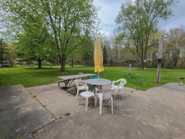 7251 E Gladwin Road, Harrison, MI 48625