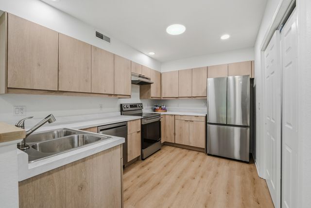 1515 MILLS DR, Columbia, MO 65203