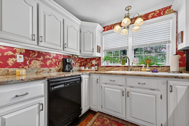 141 Central Avenue, Copperhill, TN 37317