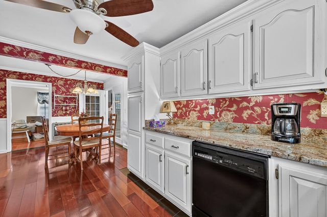 141 Central Avenue, Copperhill, TN 37317