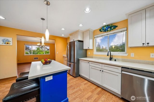 1022 E 56th Street, Tacoma, WA 98404