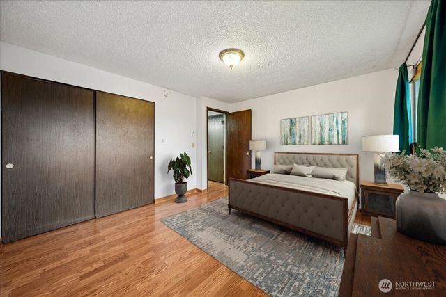 1022 E 56th Street, Tacoma, WA 98404