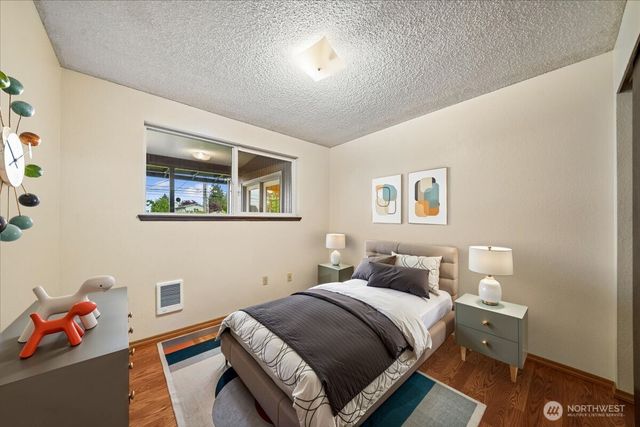 1022 E 56th Street, Tacoma, WA 98404