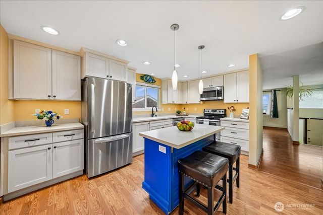 1022 E 56th Street, Tacoma, WA 98404