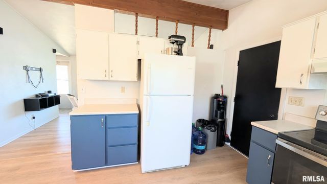 1332 CRESTVIEW Avenue, East Peoria, IL 61611