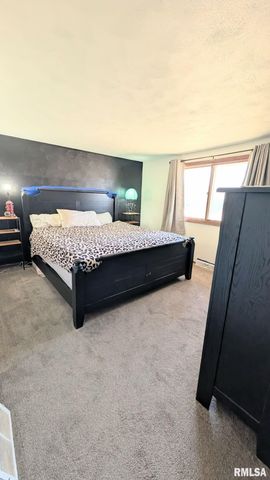 1332 CRESTVIEW Avenue, East Peoria, IL 61611