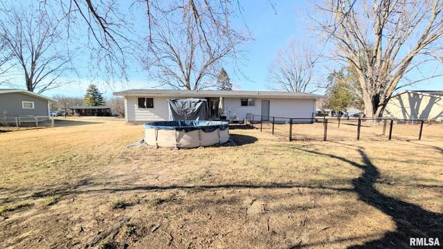 1332 CRESTVIEW Avenue, East Peoria, IL 61611