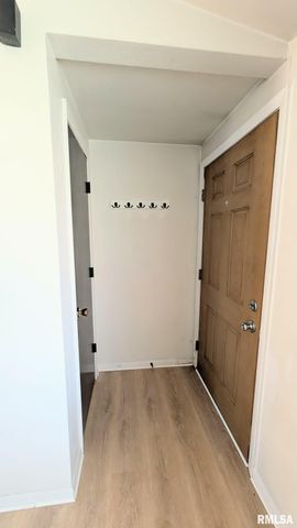 1332 CRESTVIEW Avenue, East Peoria, IL 61611