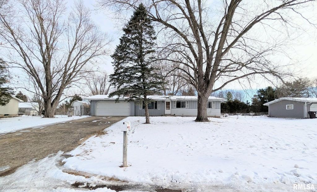 1332 CRESTVIEW Avenue, East Peoria, IL 61611