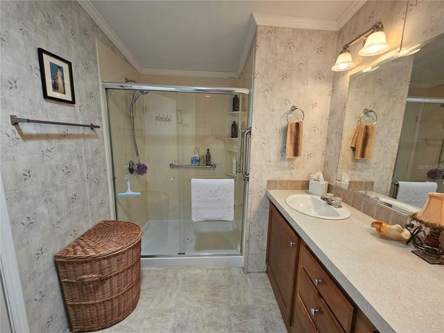 2352 PEAVINE CIRCLE 1016, Lakeland, FL 33810